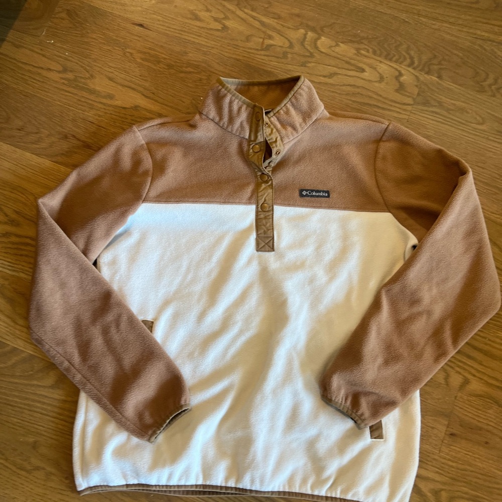 Columbia Women's Tan and White Pullover Hoodie